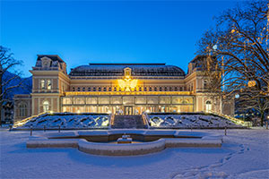 Kongress und TheaterHaus Bad Ischl Winteransicht frontal